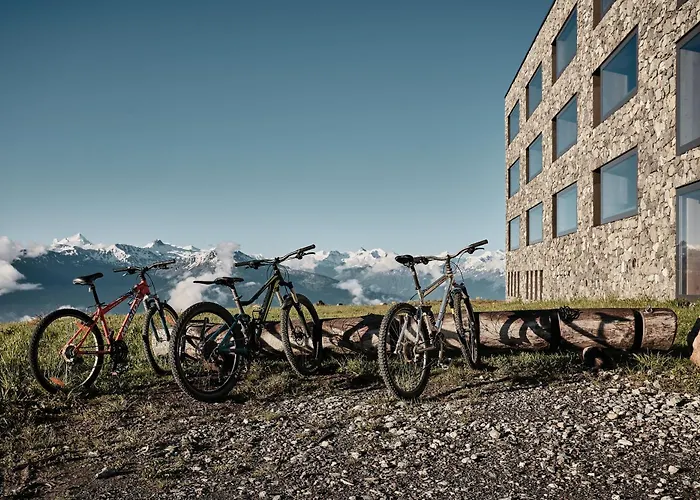 Chetzeron Mountain Hotel